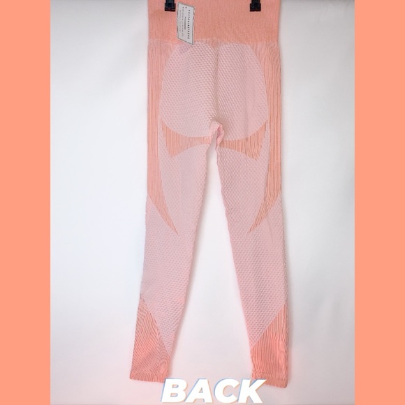 Astoria SET MOMENTUM Zip Crop & Leggings - Picture 3 of 5